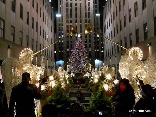 christmas lights of new yorks cherished new york city at christmas new ...