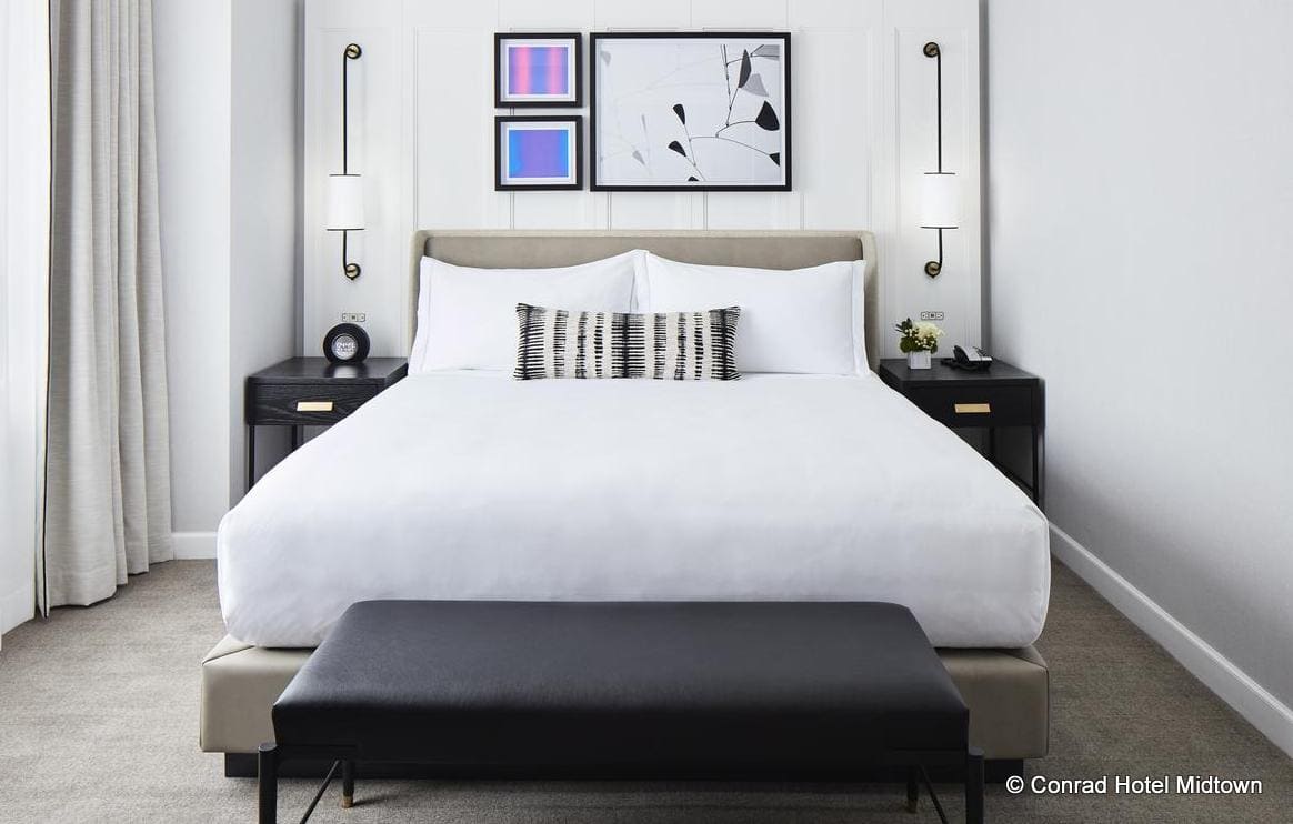 Hotels Near Rockefeller Center | Christmas Tree, Ice Skating